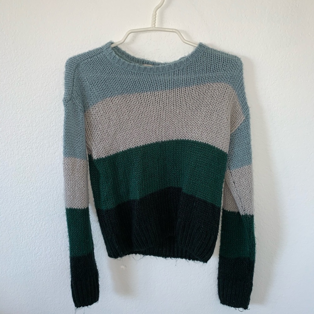 Tillys striped sweater